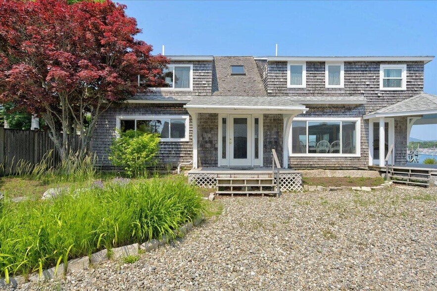 More Photos Of 109-113 Shore Rd, Southwest Harbor Industrial For Sale
