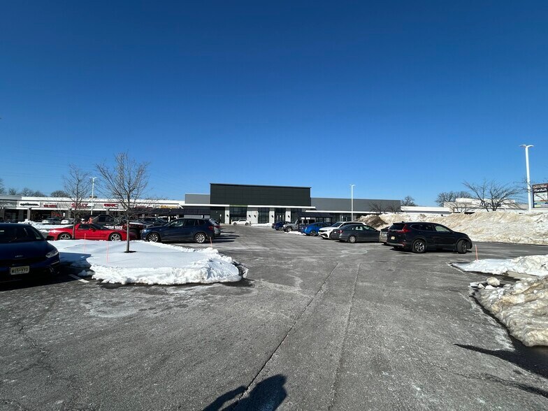 More Photos Of 1000-1074 US Highway 9, Parlin General Retail For Lease