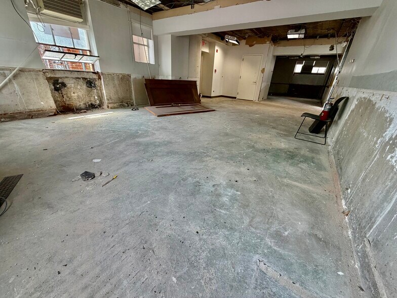 More Photos Of 133 N Main St, Port Chester Freestanding For Lease