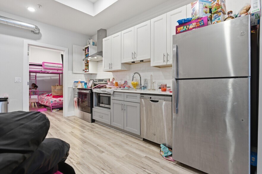 More Photos Of 2440 Kensington Ave, Philadelphia Apartments For Sale