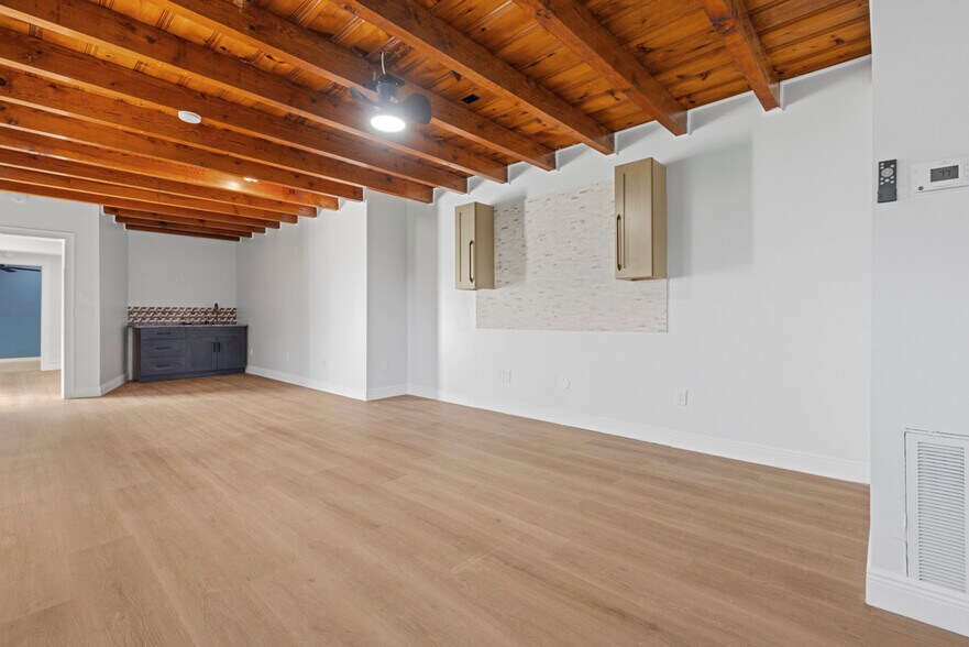 Primary Photo Of 407 SE Ocean Blvd, Stuart Storefront Retail Office For Lease