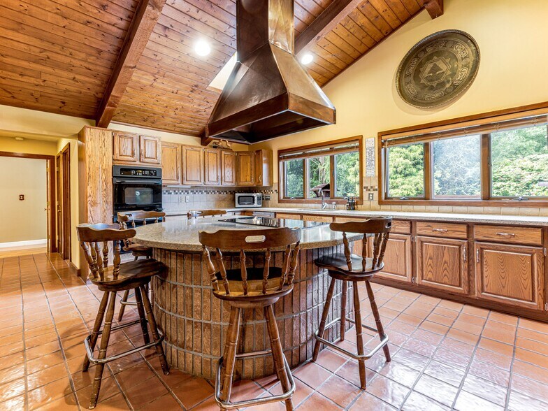 More Photos Of 703 Crestview Dr, Leicester Land For Sale