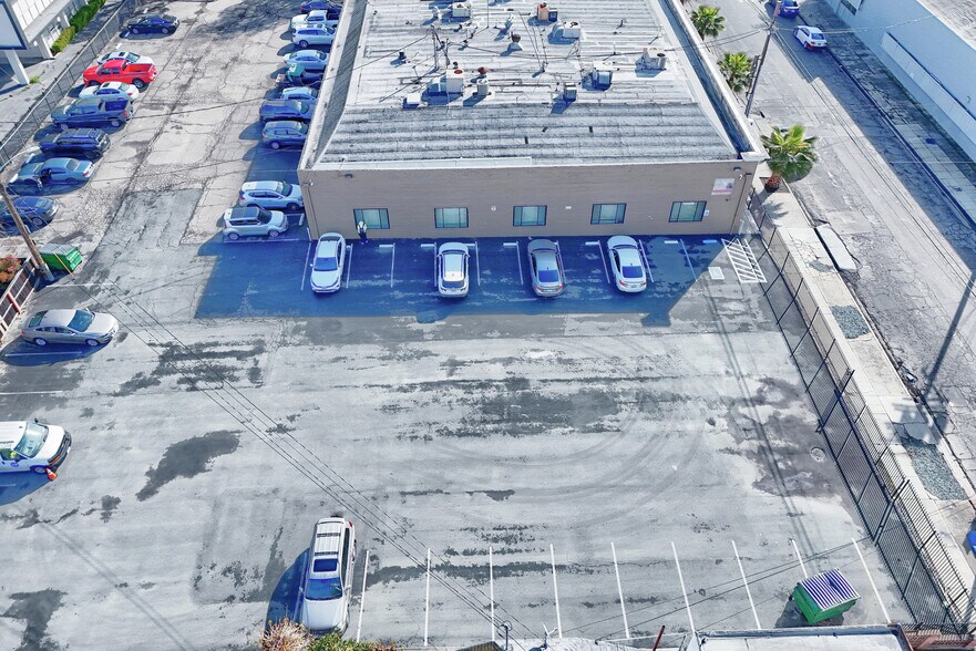 More Photos Of 33 E Magnolia St, Stockton Office For Lease