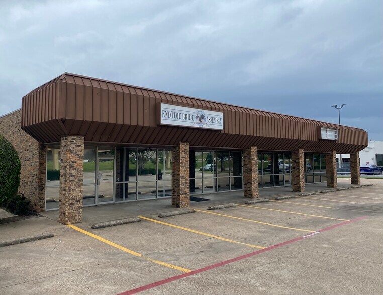 Primary Photo Of 7904-7908 NE Loop 820, North Richland Hills Unknown For Lease