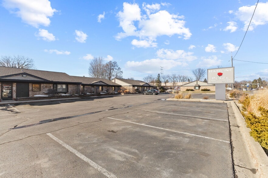 More Photos Of 2575 N Hamline Ave, Roseville Office For Sale