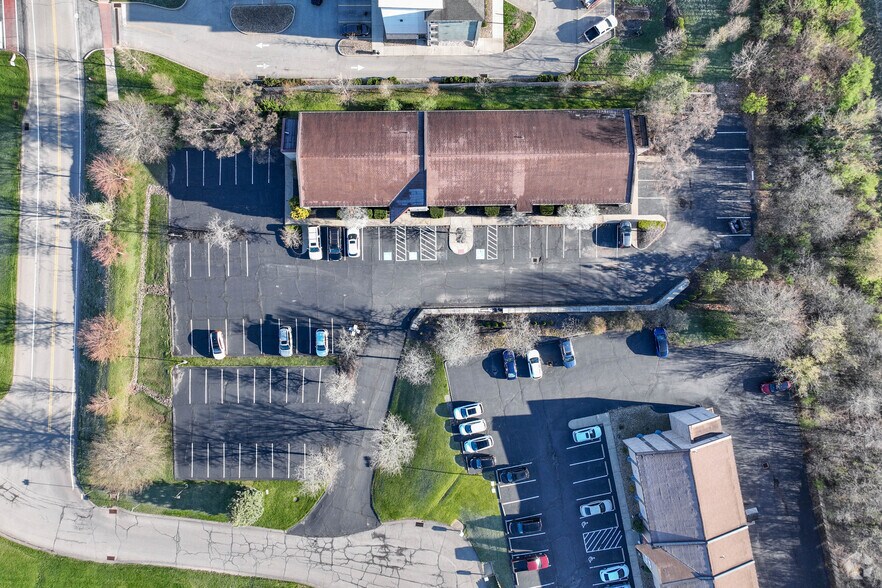 More Photos Of 201 Smith Dr, Cranberry Township Medical For Sale