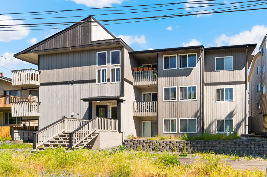 Primary Photo Of 1146 N 91st St, Seattle Apartments For Sale