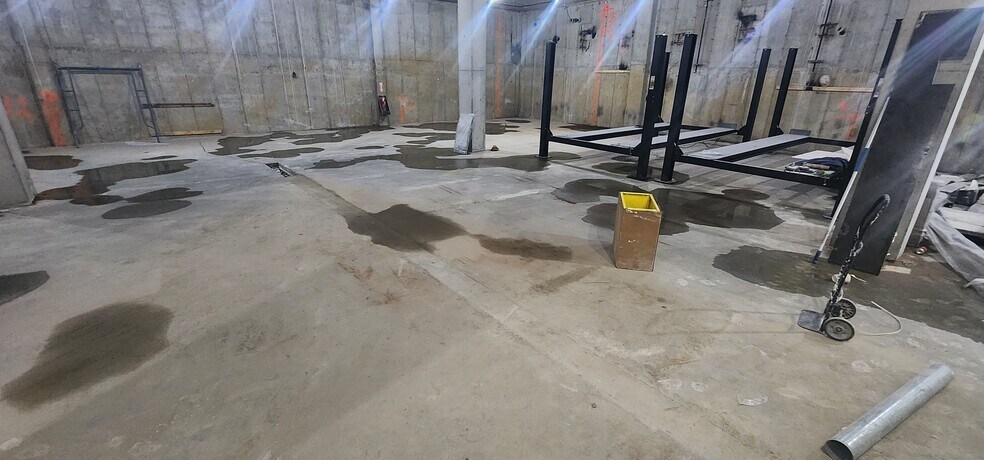 More Photos Of 15002 Hillside Ave, Jamaica Apartments For Lease