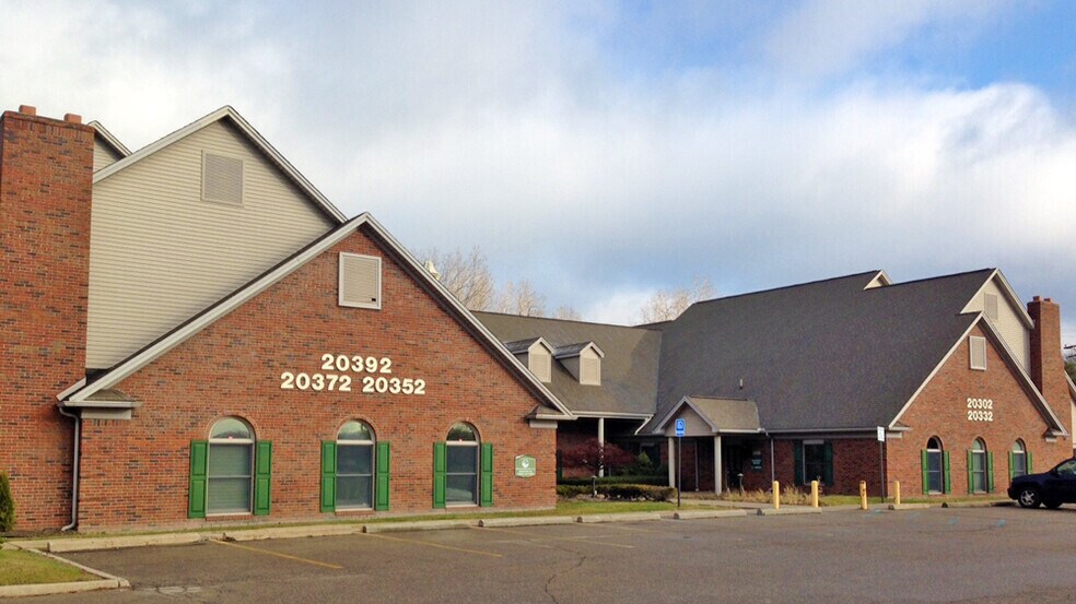 More Photos Of 20302-20392 Eureka Rd, Taylor Office For Lease