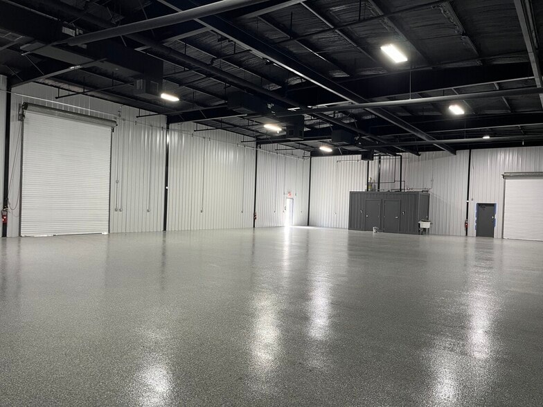 More Photos Of 1545 Main St, Atlantic Beach Unknown For Lease