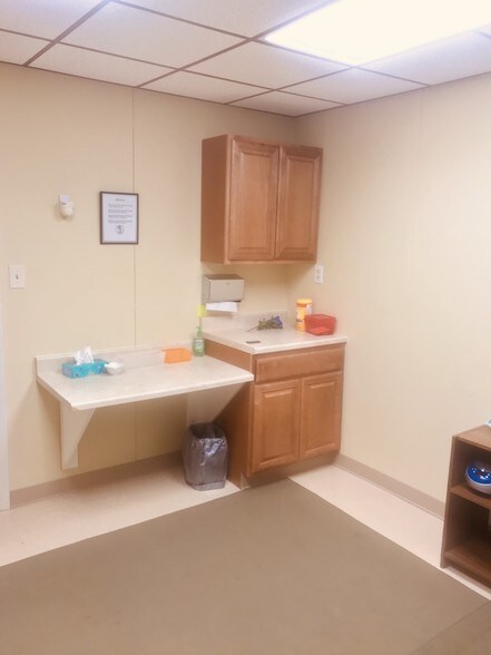 More Photos Of 137 S Montgomery Ave, Boyertown Office For Lease