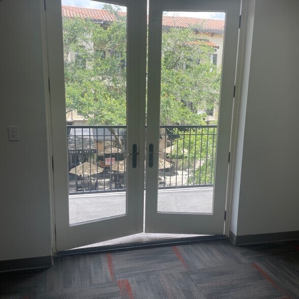 More Photos Of 444 W New England Ave, Winter Park Office For Lease