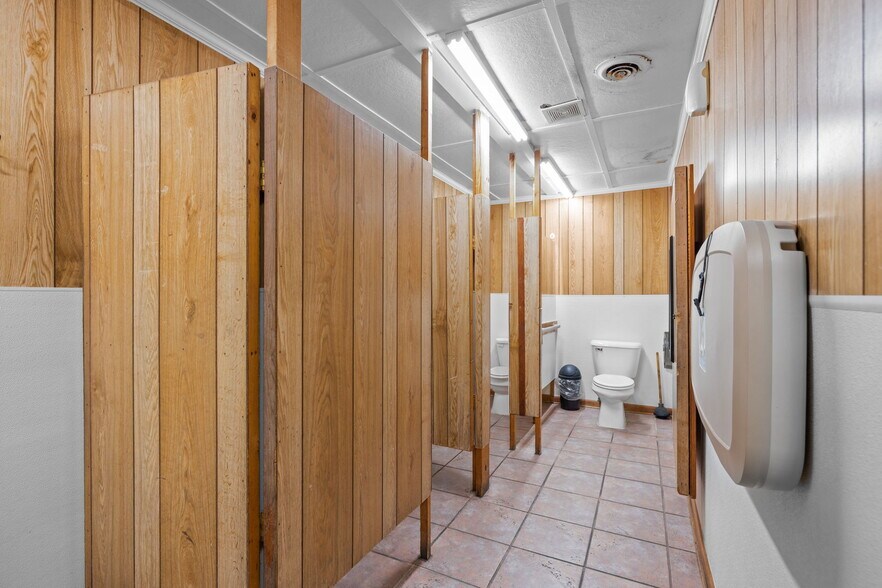 More Photos Of 2383 Hwy 58, Swansboro Restaurant For Sale