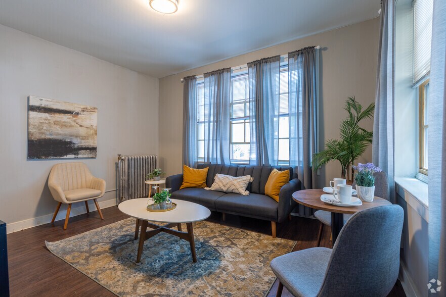 More Photos Of 4401-4417 2nd Ave, Detroit Apartments For Lease