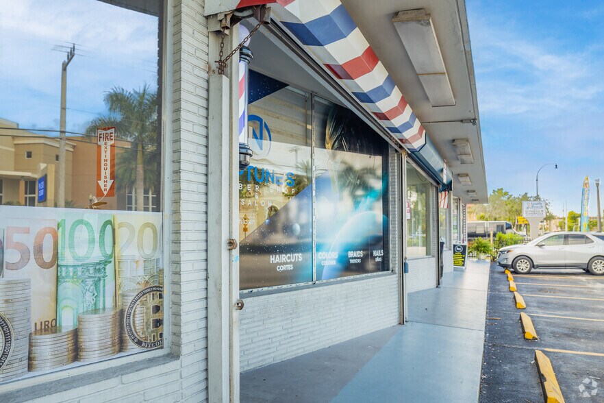 More Photos Of 4751-4799 Palm Ave, Hialeah Storefront Retail Office For Lease