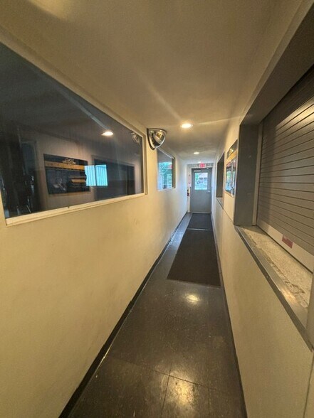 More Photos Of 3861-3870 West Rd, Cortland Auto Dealership For Sale