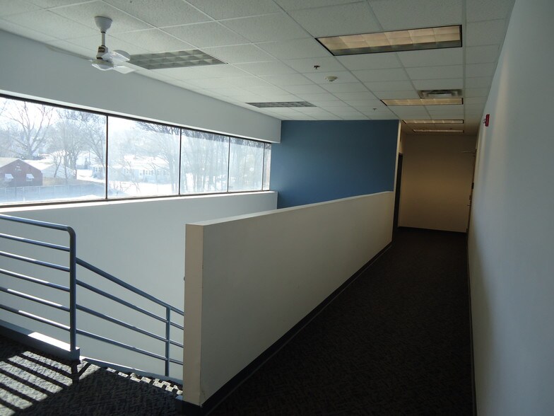 More Photos Of 661 Pleasant St, Norwood Research And Development For Lease