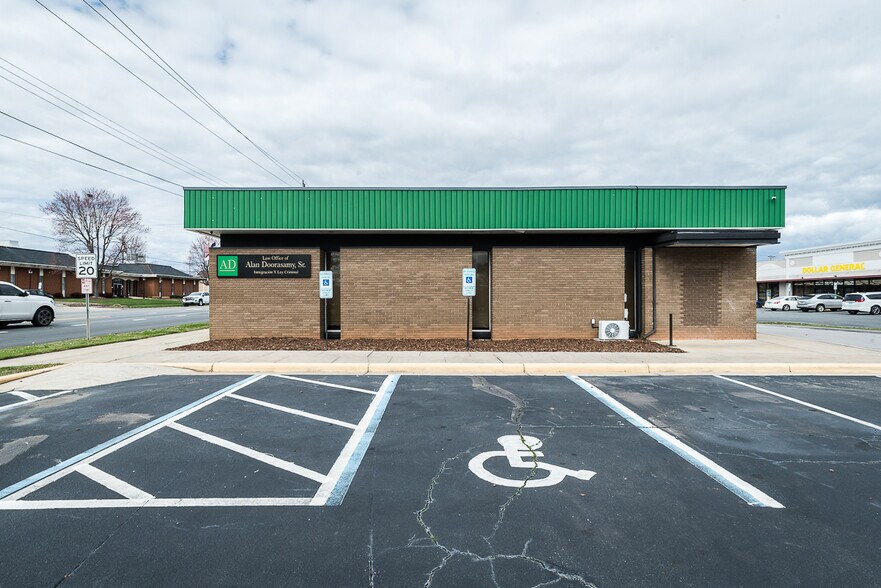 More Photos Of 212 S Main St, Graham General Retail For Sale