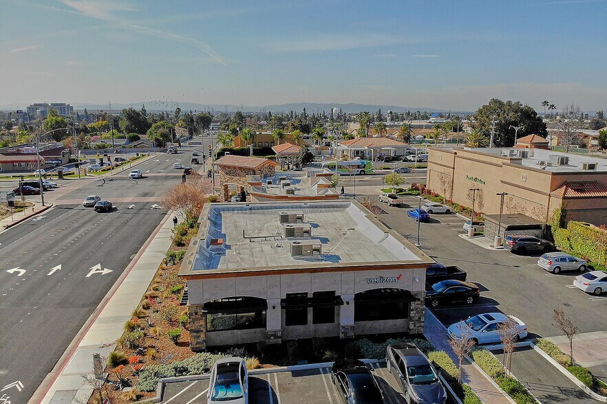 More Photos Of 1265 Huntington Dr, Duarte Freestanding For Lease