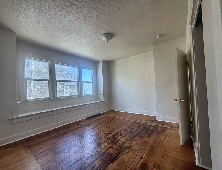 More Photos Of 621 13th St, Greeley Apartments For Sale