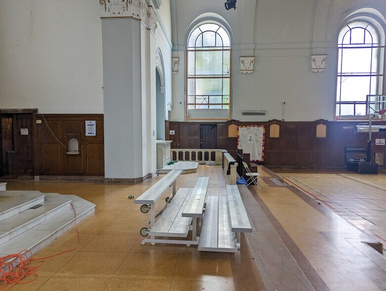 More Photos Of 1901 W Tioga St, Philadelphia Schools For Sale
