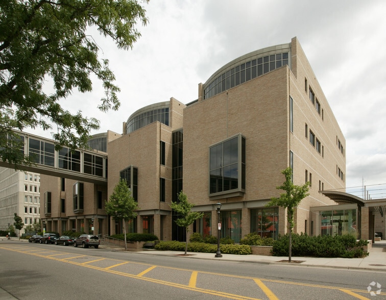 More Photos Of 310 Smith Ave N, Saint Paul Office For Sale