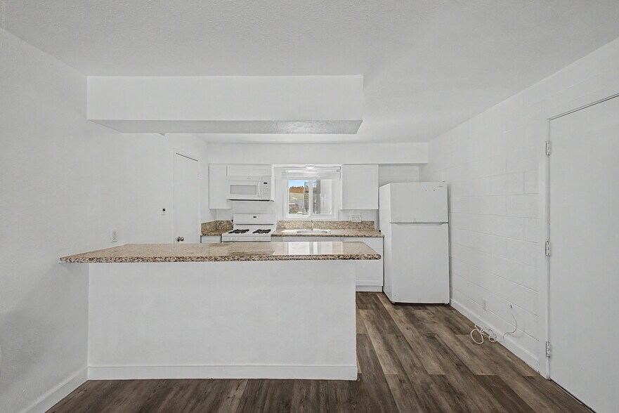 More Photos Of , Tucson Multifamily For Sale