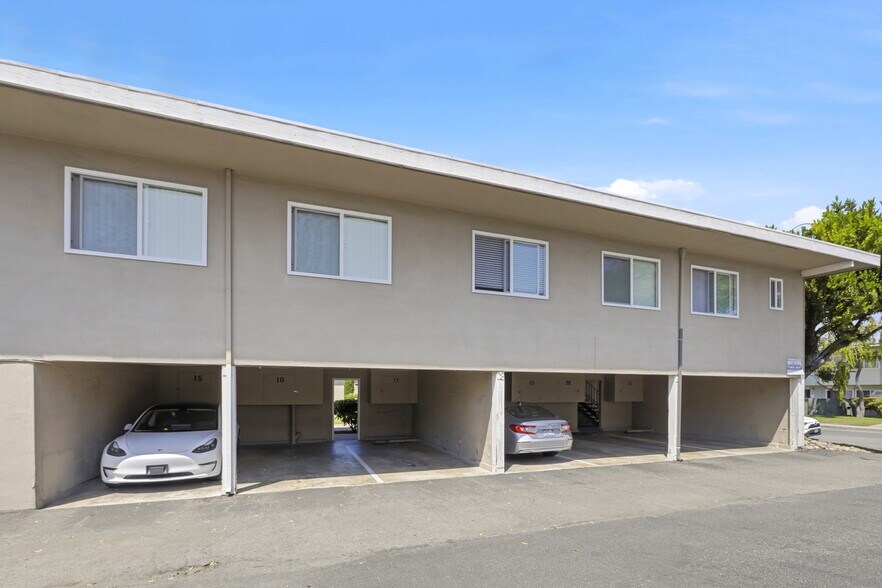 More Photos Of 527 Walker Dr, Mountain View Apartments For Sale