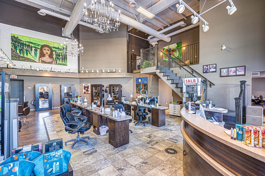 More Photos Of 2602 50 Av, Lloydminster Showroom For Sale