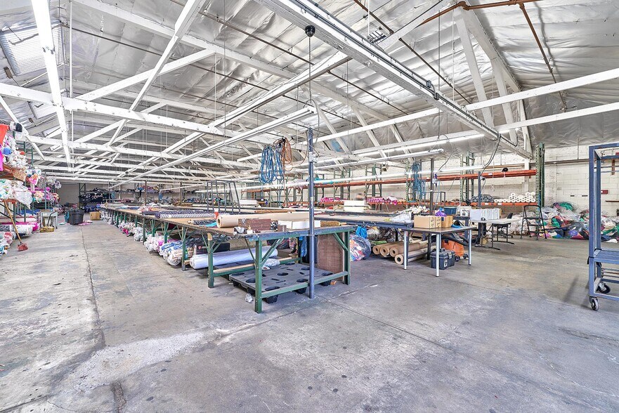 More Photos Of 3900-3912 S Broadway Pl, Los Angeles Manufacturing For Sale