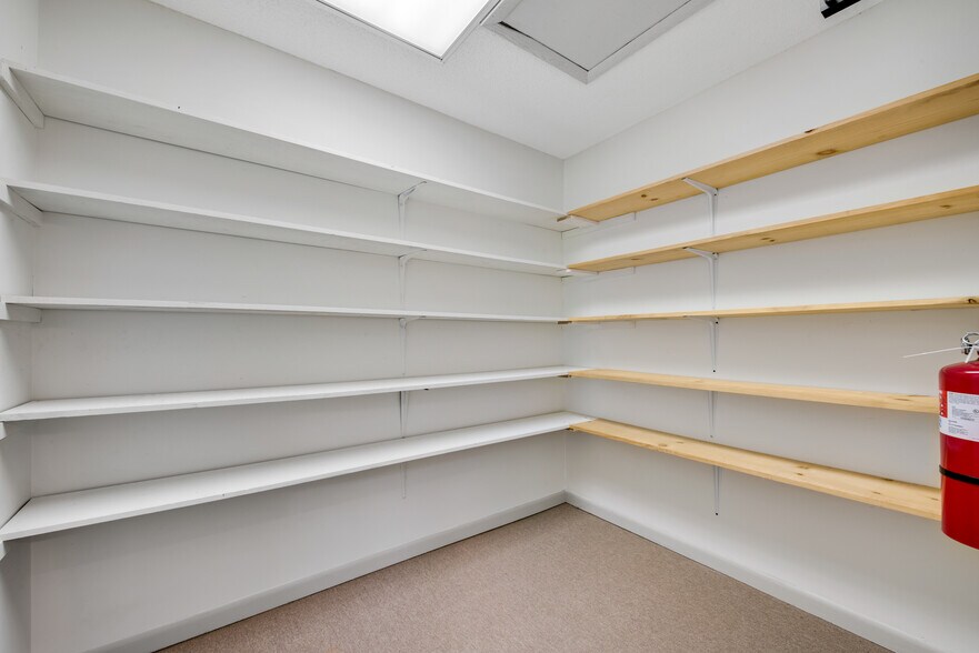 More Photos Of 11205 Alpharetta Hwy, Roswell Office Residential For Sale