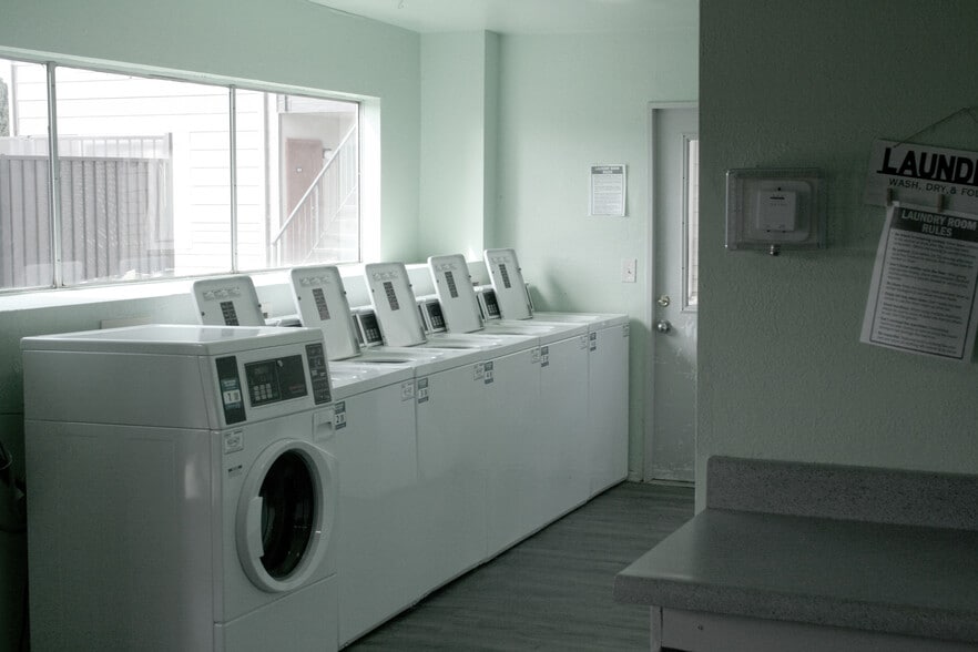 More Photos Of 2200 Las Brisas Way, Sierra Vista Apartments For Sale