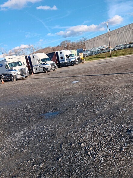 Primary Photo Of 1635 New Stanton Ruffsdale Rd, Hunker Parking Lot For Sale