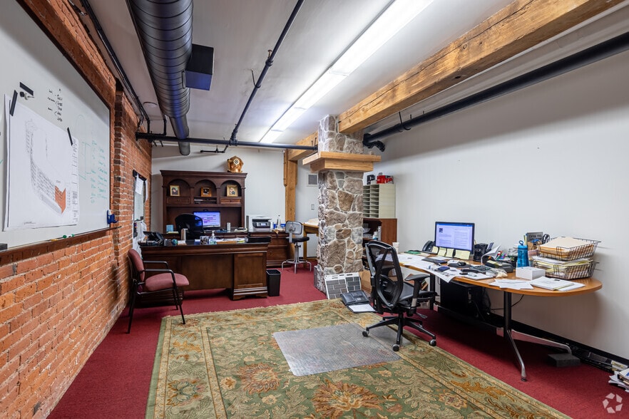 More Photos Of 60 Clayton St, Dorchester Office For Lease