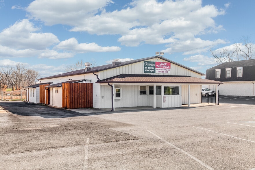Primary Photo Of 7800 Biggs Ford Rd, Frederick Restaurant For Lease