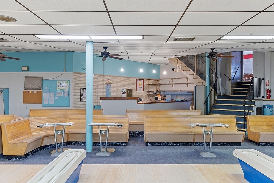 More Photos Of 78 Daniels St, Fitchburg Bowling Alley For Sale