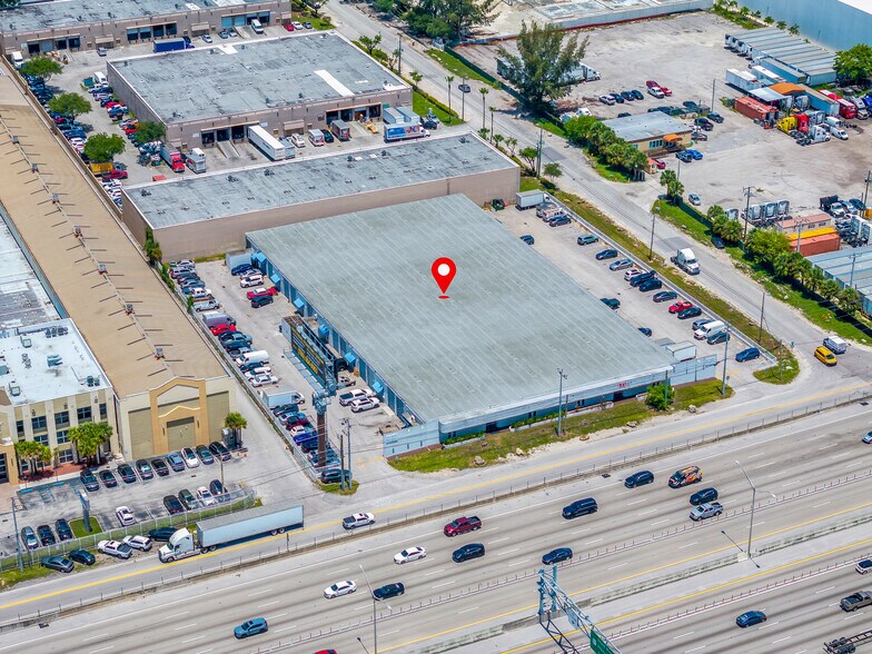 More Photos Of 7000 NW 77th ct, Miami Warehouse For Sale