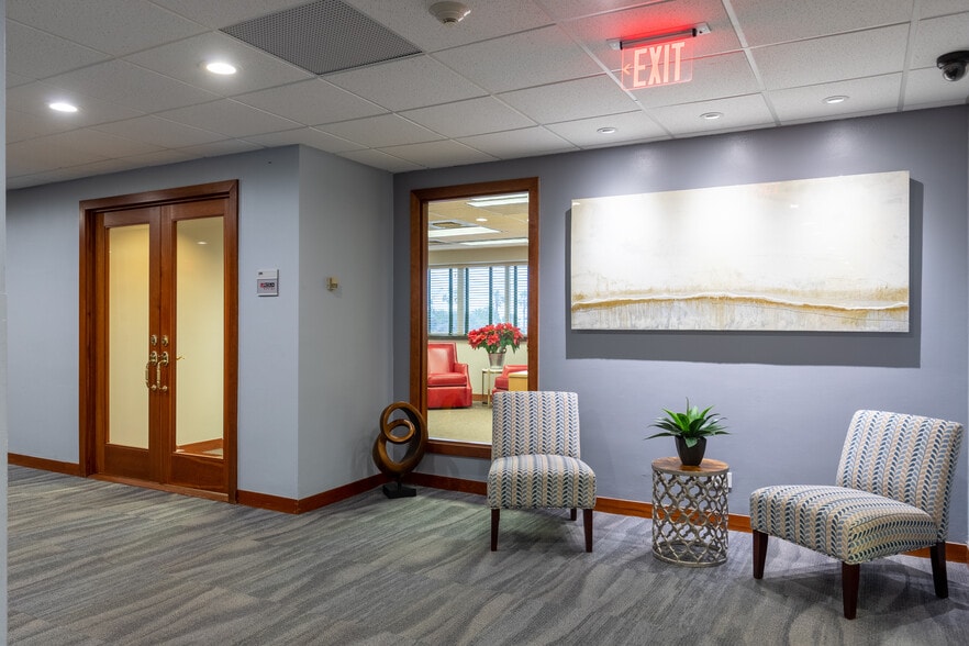 More Photos Of 500 N Water St, Corpus Christi Office For Lease