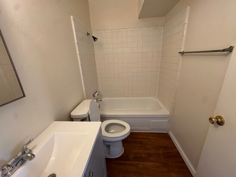 More Photos Of 1518 E Hedrick Dr, Tucson Apartments For Sale