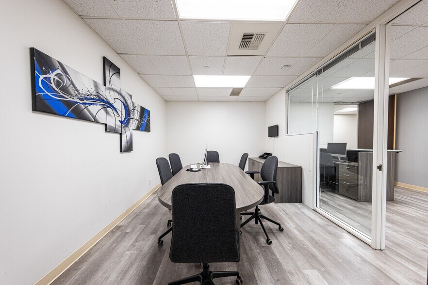 More Photos Of 11777 San Vicente Blvd, Los Angeles Office For Lease