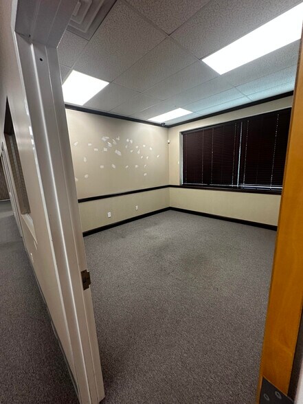 More Photos Of 3400 Veterans Memorial Hwy, Bohemia Office For Lease