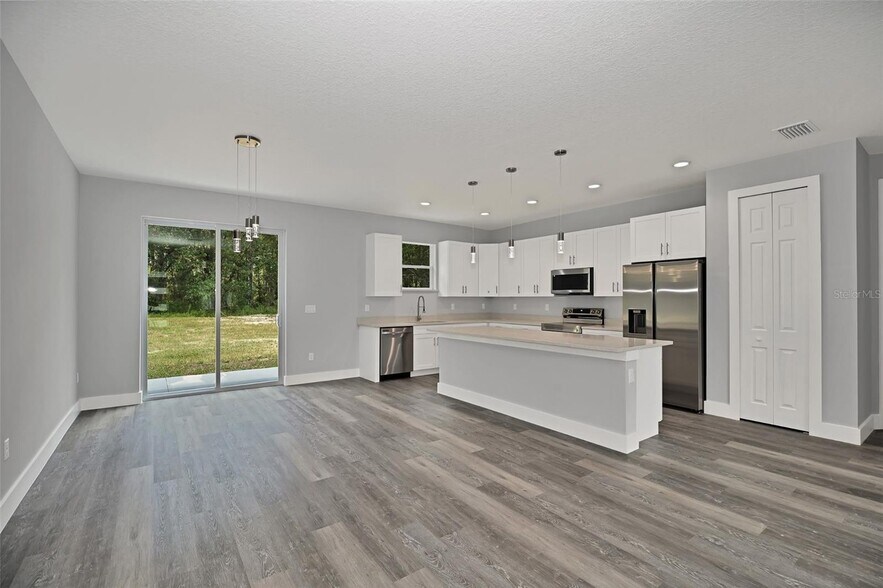 More Photos Of 6237 SW 143rd St, Ocala Specialty For Sale