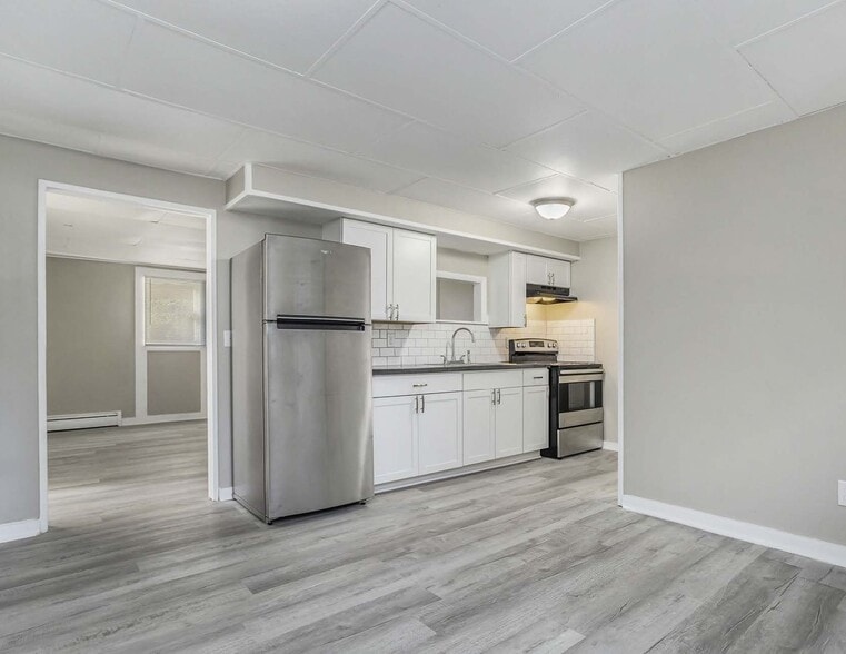 More Photos Of 161 Gale Ave, Galesburg Apartments For Sale