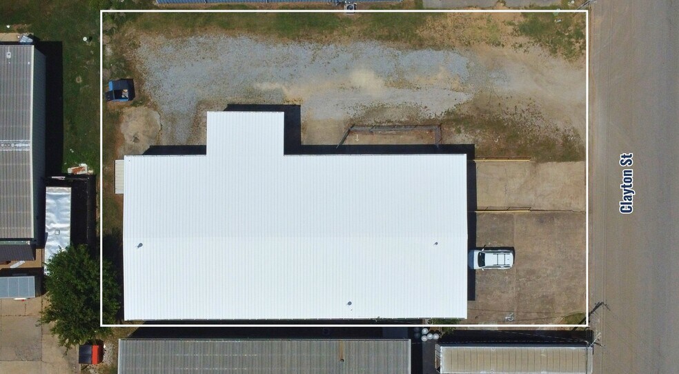 More Photos Of 1008 S Clayton St, Springdale Warehouse For Lease