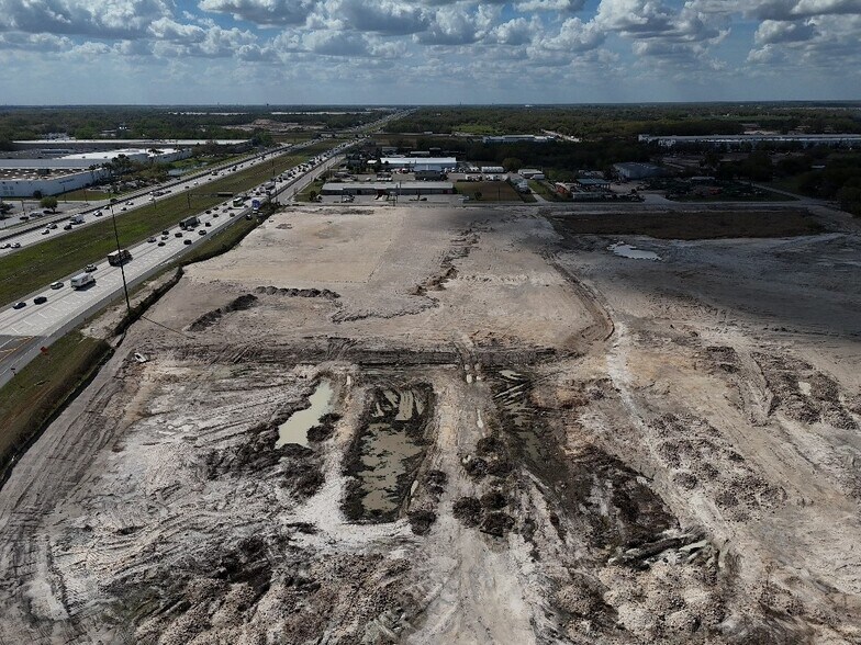 More Photos Of 1 N Alderman Rd, Lakeland Warehouse For Lease
