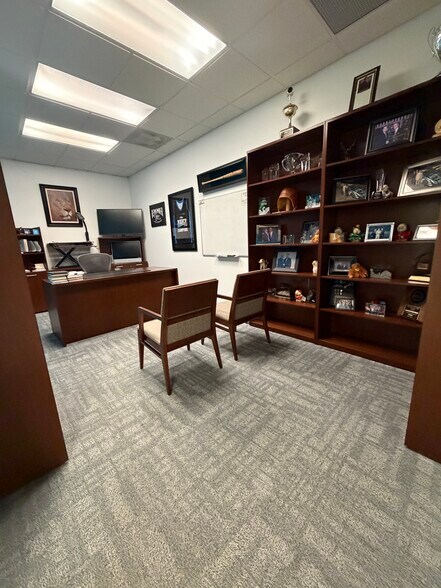 More Photos Of 1500-1512 N Church Rd, Liberty Medical For Lease
