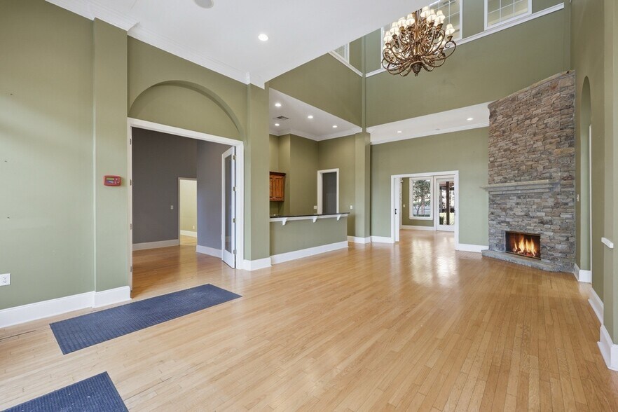 More Photos Of 6470 Georgia 400, Cumming Medical For Sale