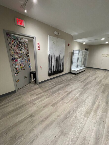 More Photos Of 255 Turnpike Rd, Southborough Freestanding For Lease