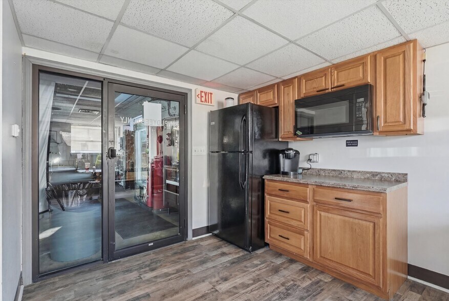 More Photos Of 7 Stewart St, Haverhill Manufacturing For Lease