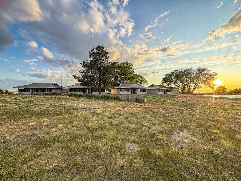 More Photos Of 87275 County Hwy 9-28, Christmas Valley Hotel For Sale